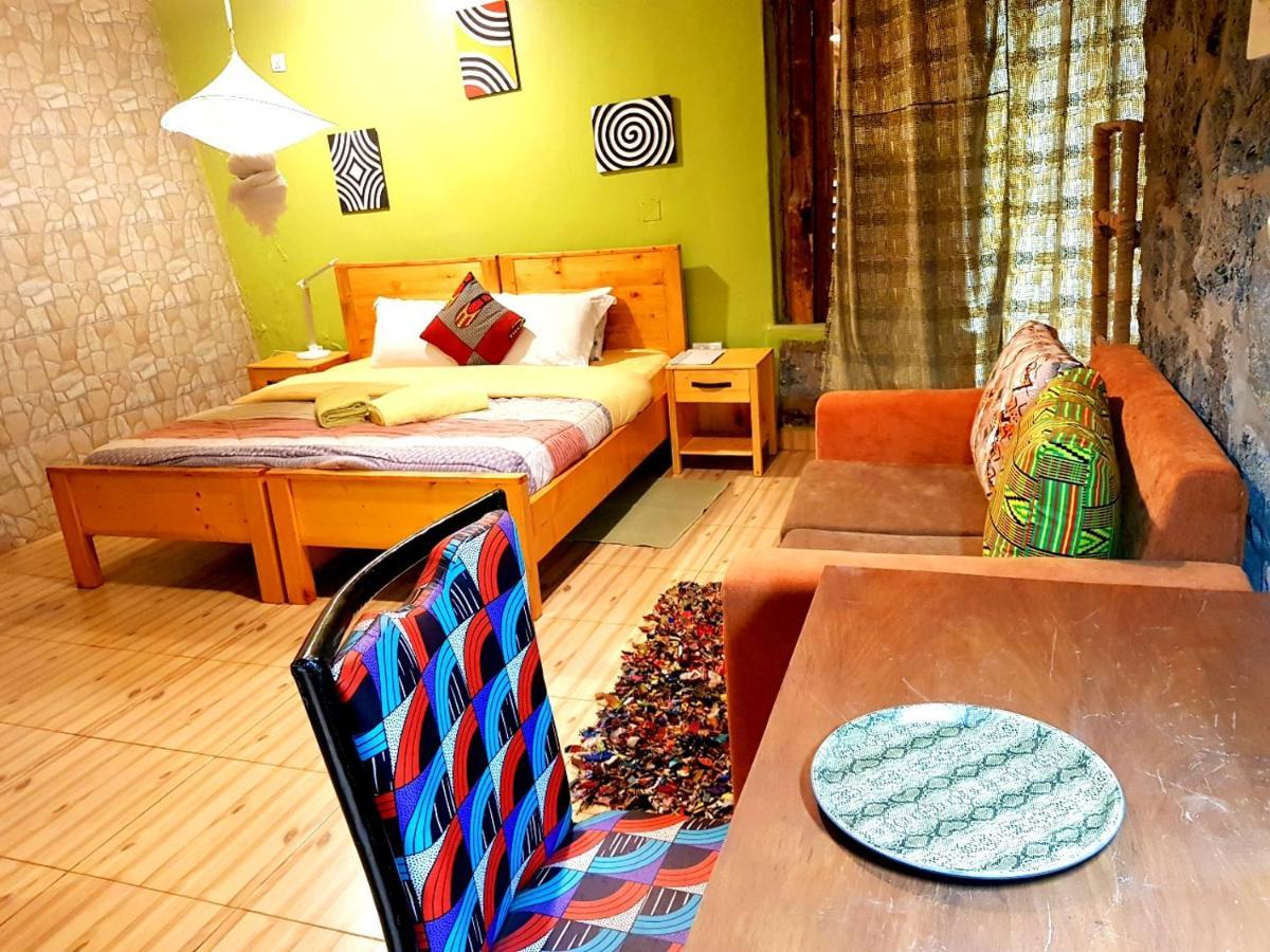 Yambi Guesthouse Кигали Екстериор снимка