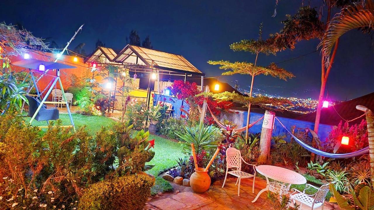 Yambi Guesthouse Кигали Екстериор снимка