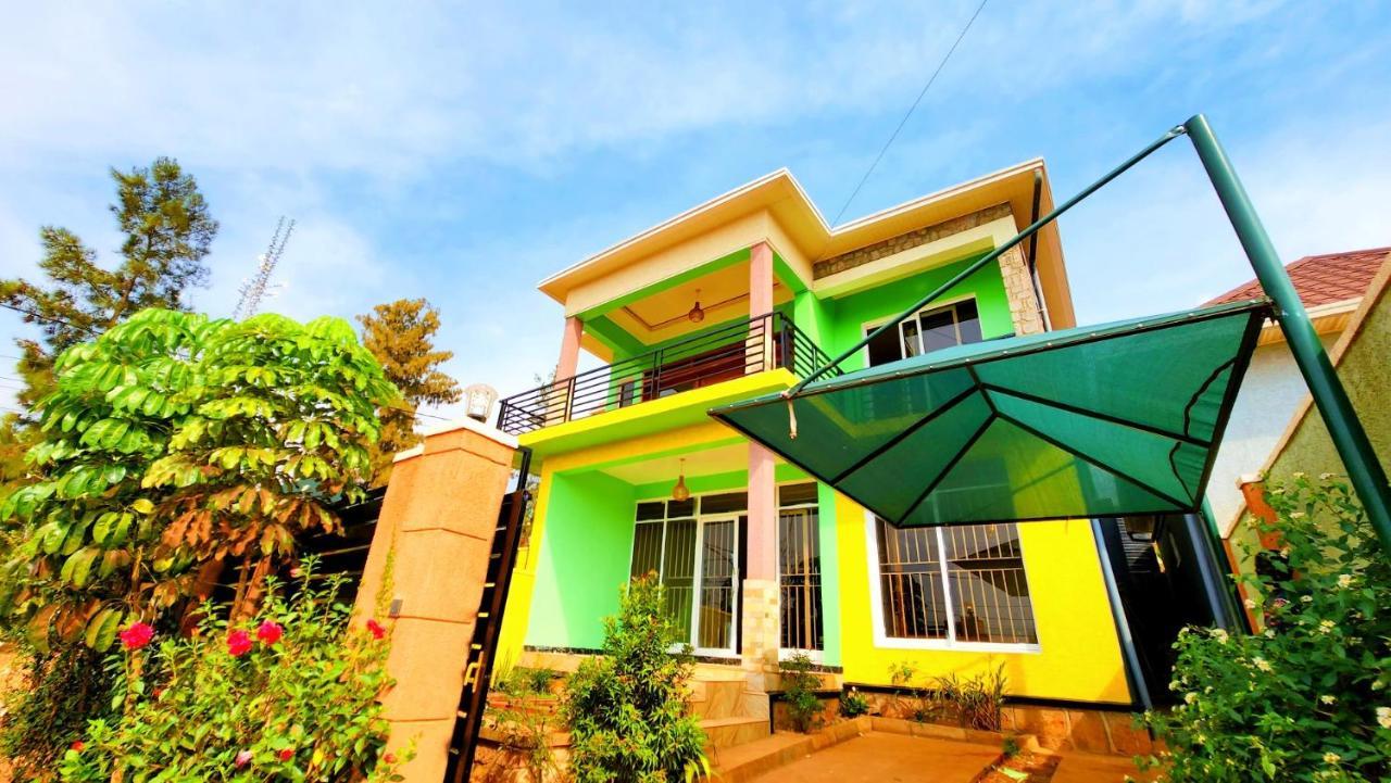 Yambi Guesthouse Кигали Екстериор снимка