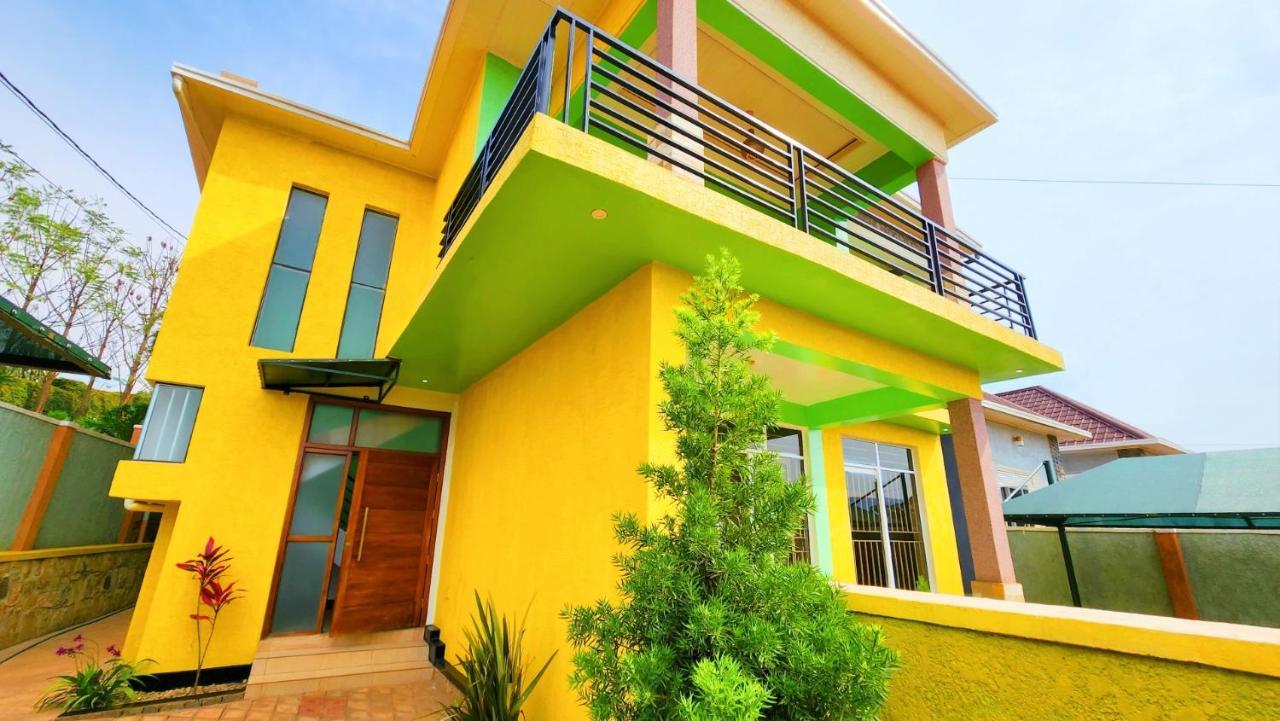 Yambi Guesthouse Кигали Екстериор снимка
