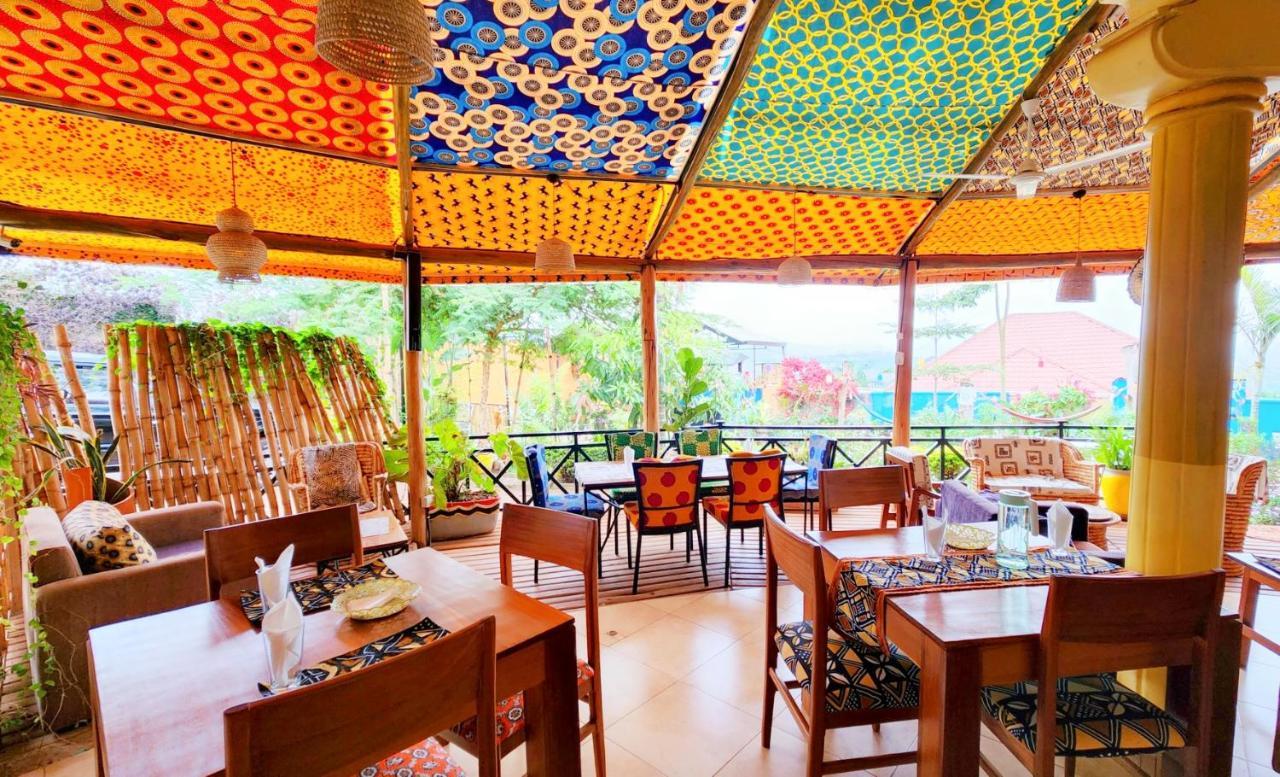 Yambi Guesthouse Кигали Екстериор снимка